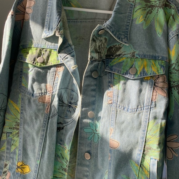 Painted floral jean jacket. New/barely used from Girl Tribe Boutique - Picture 3 of 3